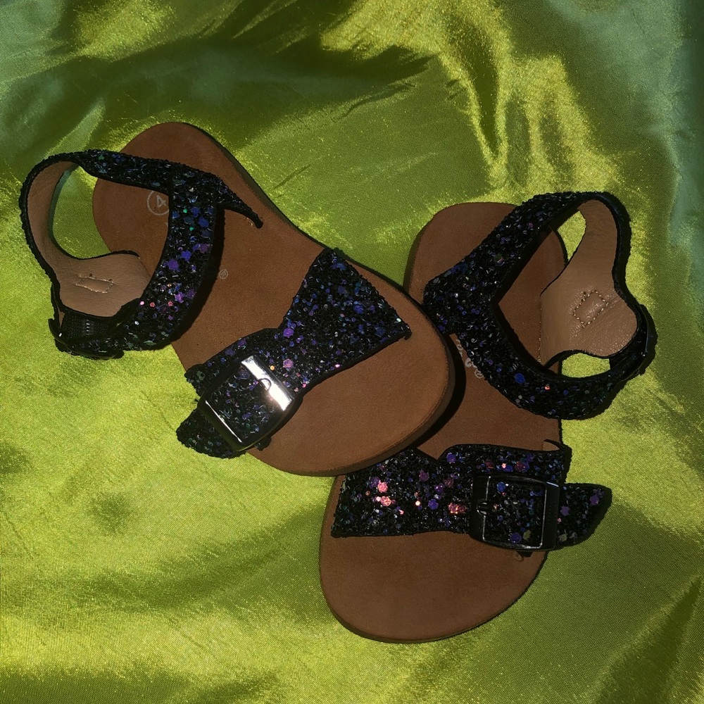 Black Iridescent Sandals 💞